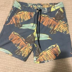 Hurley board shorts M